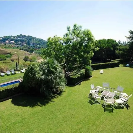 Casa Soleada, A 30 Km De Barcelona Y A 15 Min A Pie De La Playa * Sant Vicenc de Montalt