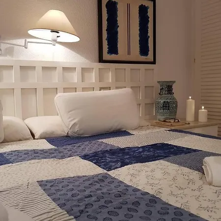 Casa Soleada, A 30 Km De Barcelona Y A 15 Min A Pie De La Playa *